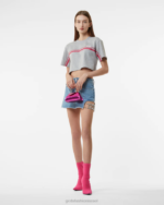 הַלבָּשָׁה GCDS bliss crop top אפור נשים 0028364 - Image 2