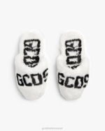 הַנעָלָה GCDS נעלי בית מפרווה מלאכותית לבן גברים 0028194 - Image 2